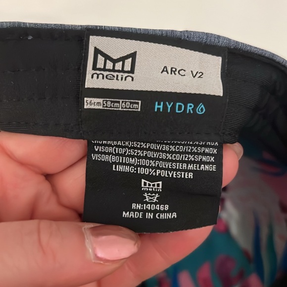 Melin x Daniel Ricciardo Hat 🧢✨ - Picture 5 of 6